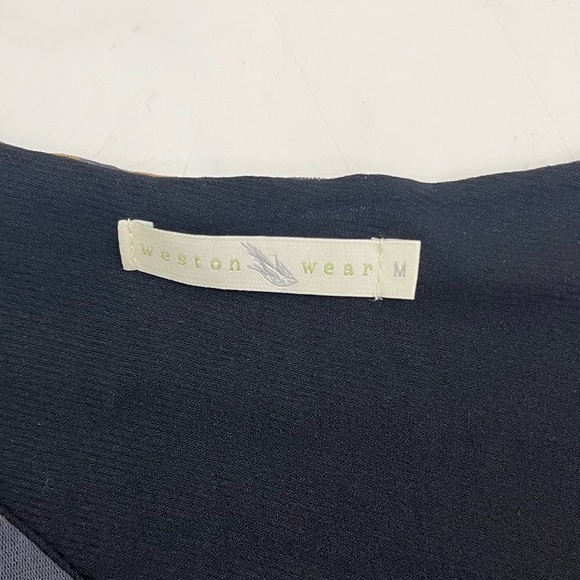 Weston Wear Womens Medium Black & Brown Giraffe Print V-Neck Shirt Blouse Top - Picture 2 of 12